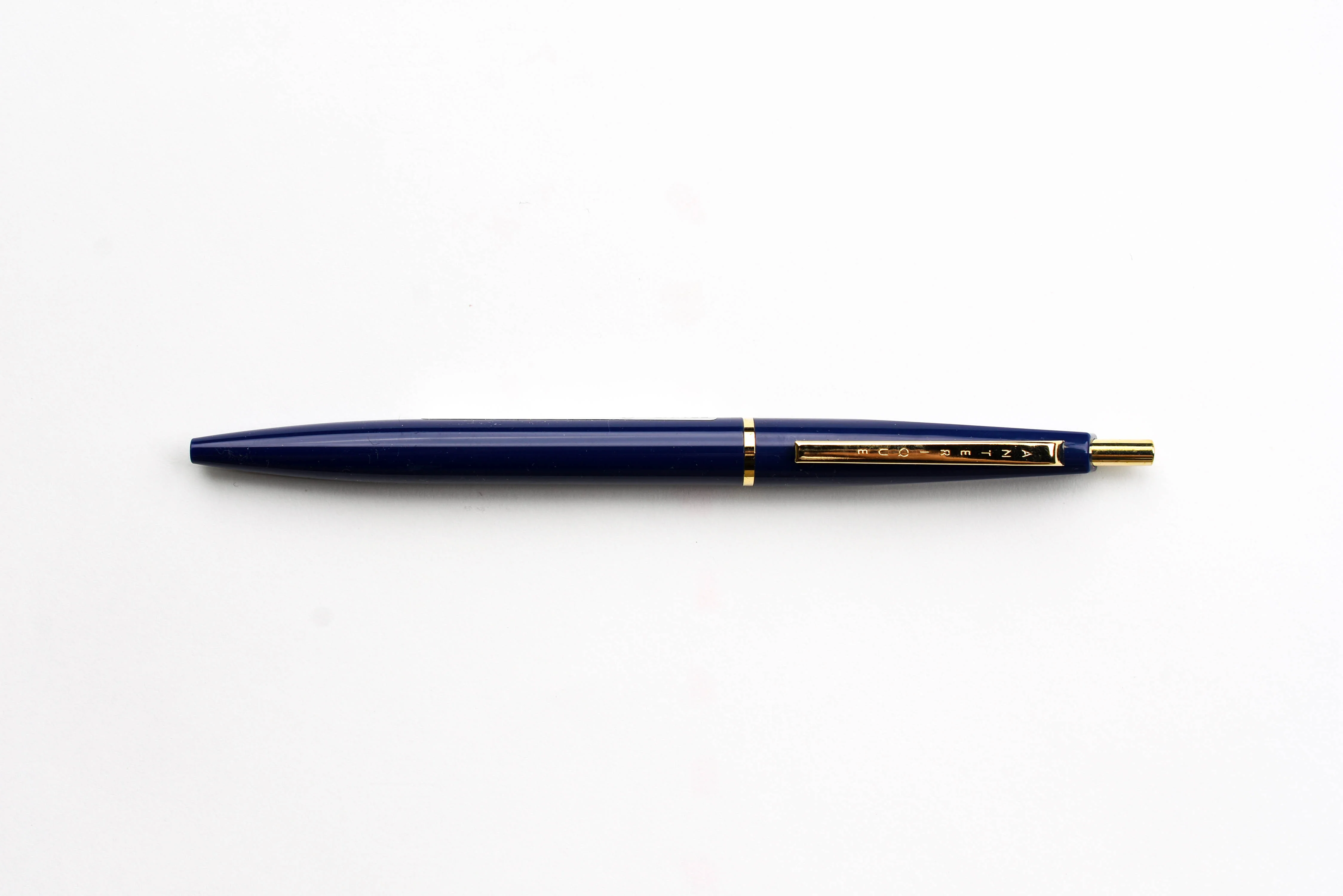 Anterique Stationers Ultra-Low Viscosity Ballpoint Pen - 0.5mm - Image 7