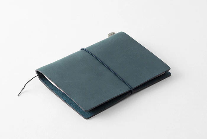 TRAVELER's Notebook - Passport Size - Blue - Image 7